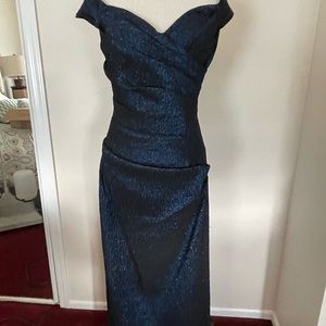 Teri Jon Gown, Blue size 12.